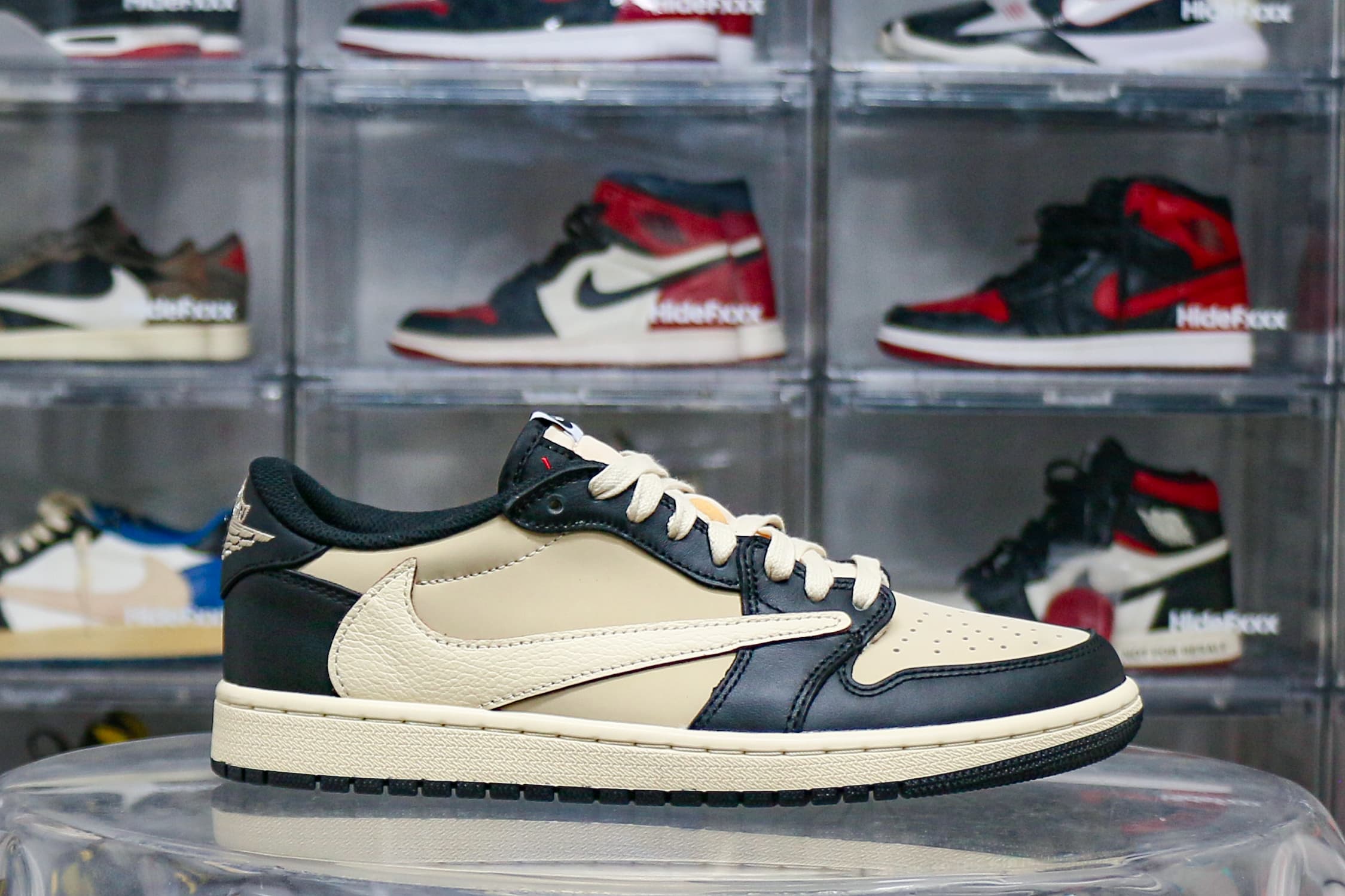 Travis Scott x Air Jordan 1 Retro Low OG Pale Vanilla Custom