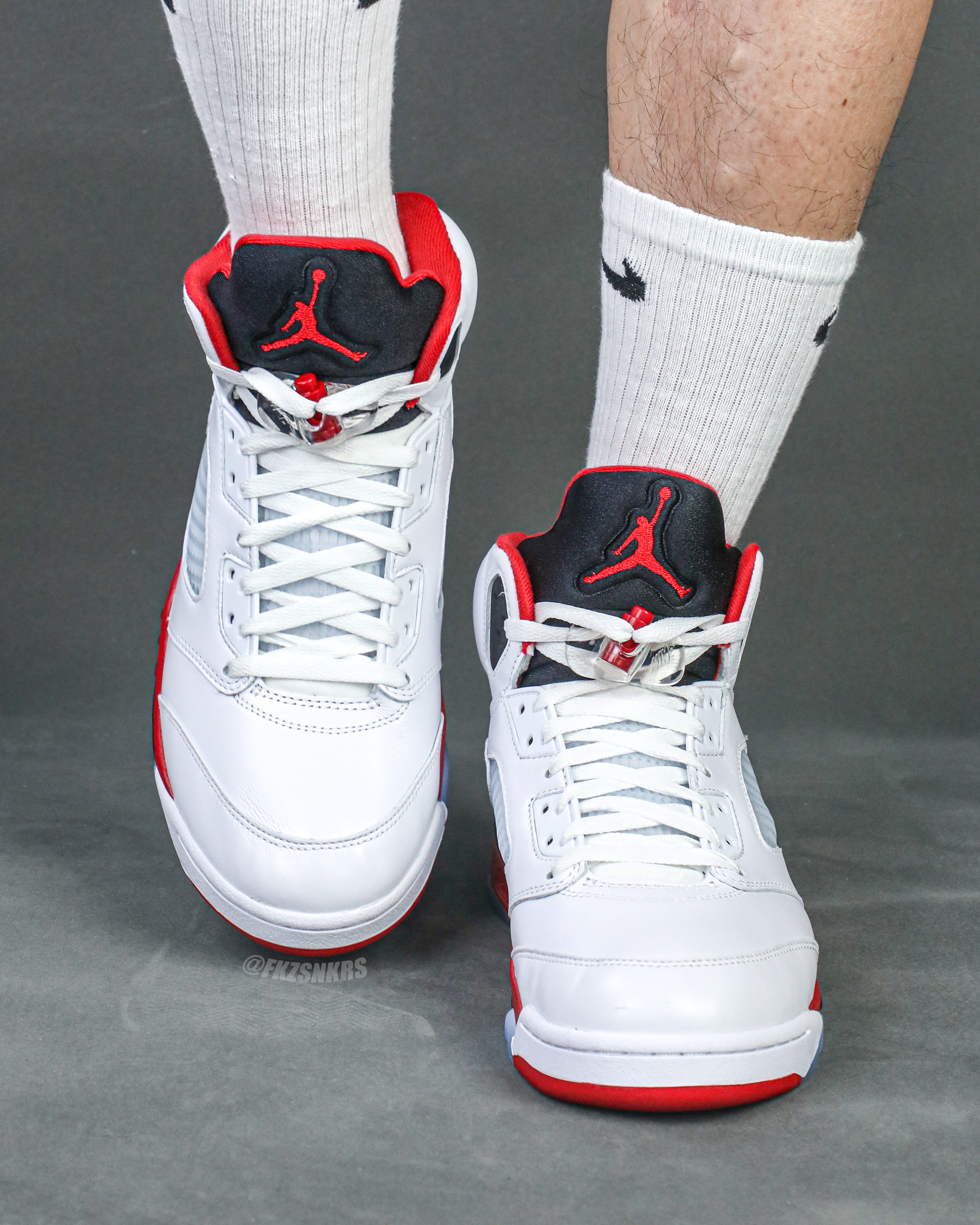 Air Jordan 5 Fire Red Black Tongue 2025 (Ln5 A1)