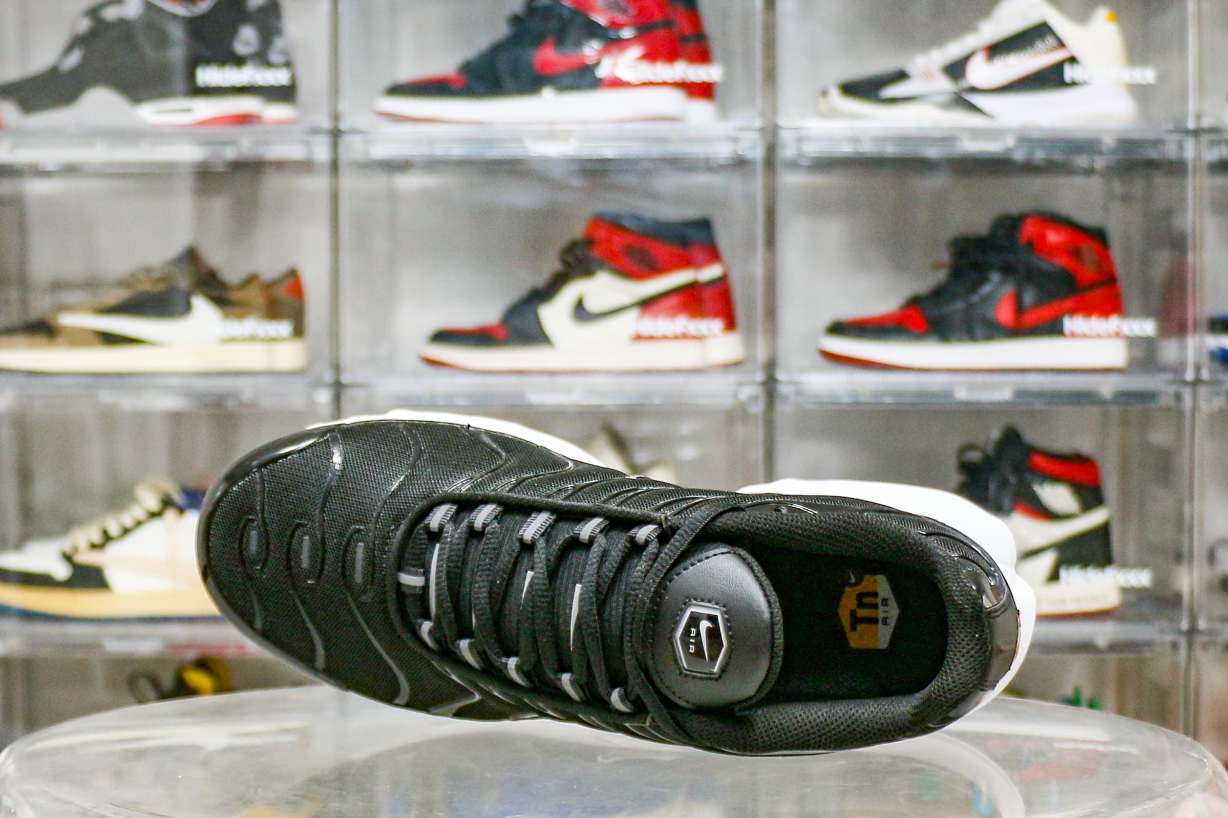 Nike Air Max Plus Black White