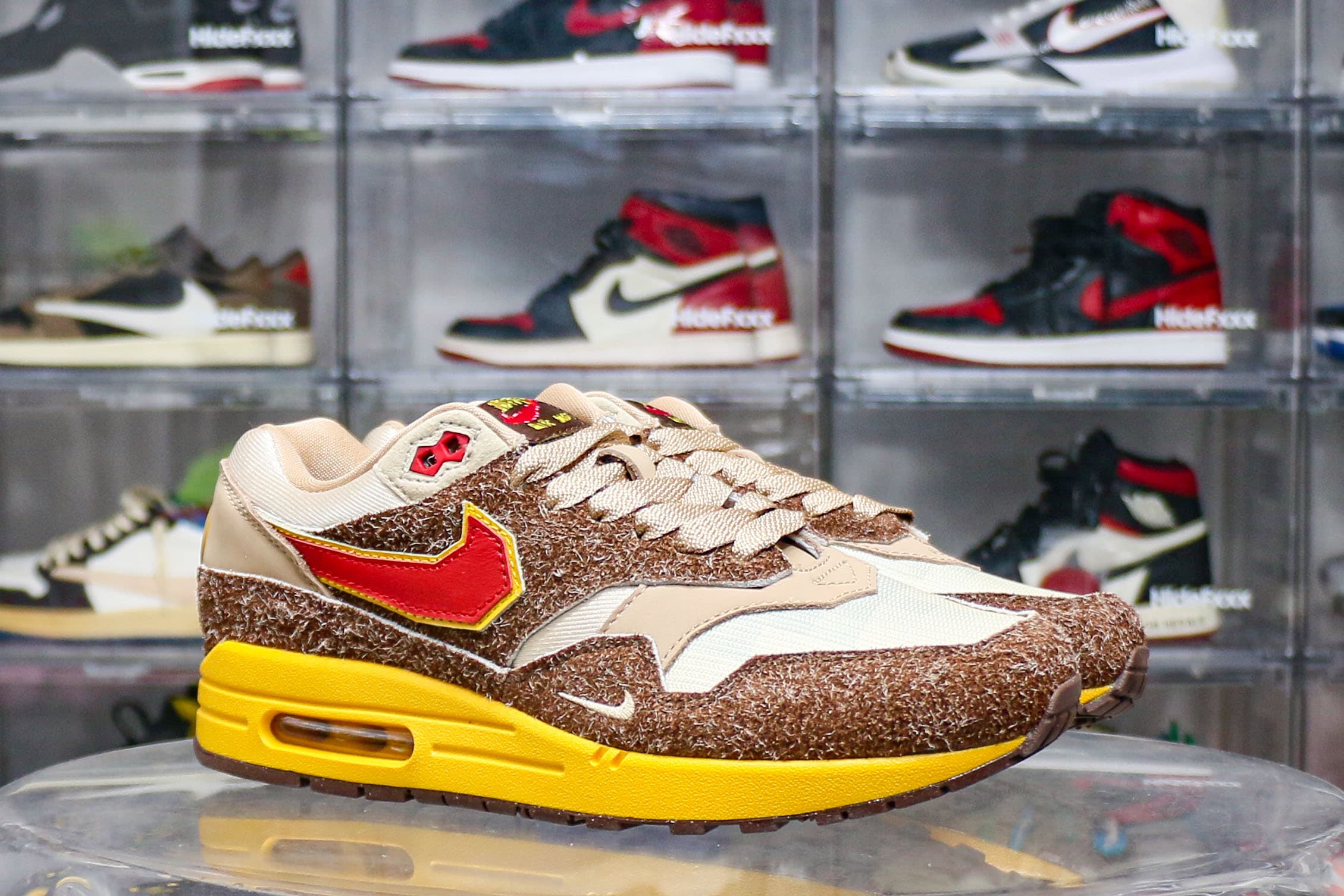 SWOOSH x Nike Air Max 1 Big Head Origins